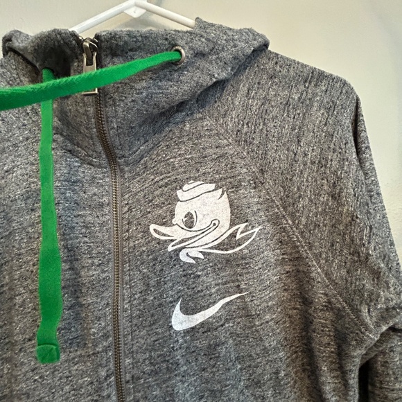 Nike women’s UFO ducks zip up sweater - Picture 4 of 9